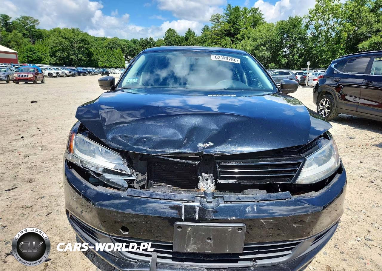 2012 Volkswagen Jetta Base VIN:3VW2K7AJ6CM321025 - 5
