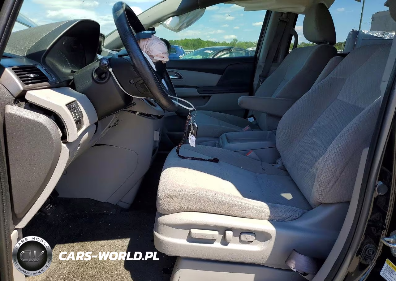 2016 Honda Odyssey Se VIN:5FNRL5H38GB064857 - 7