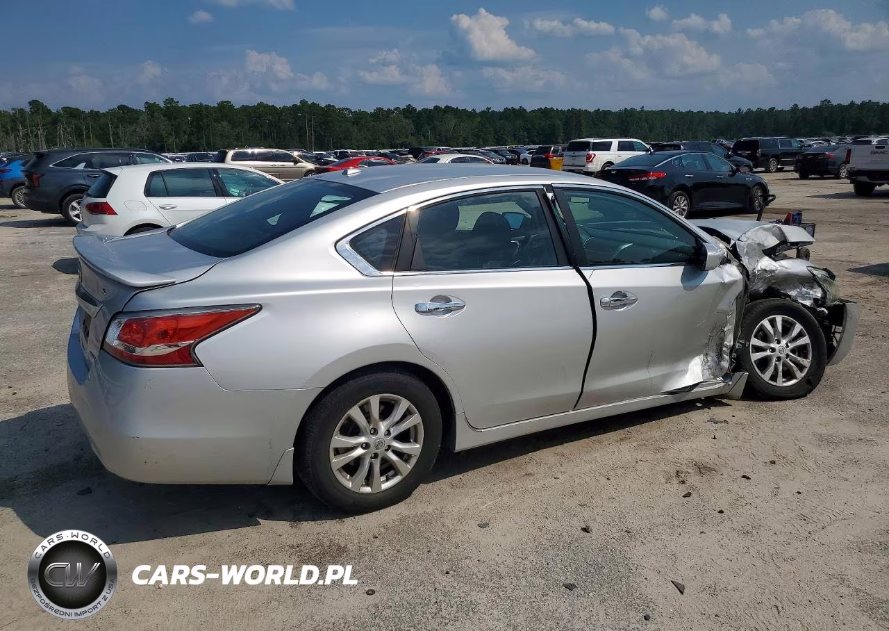 2014 Nissan Altima 2.5 S VIN:1N4AL3AP4EC900596 - 3