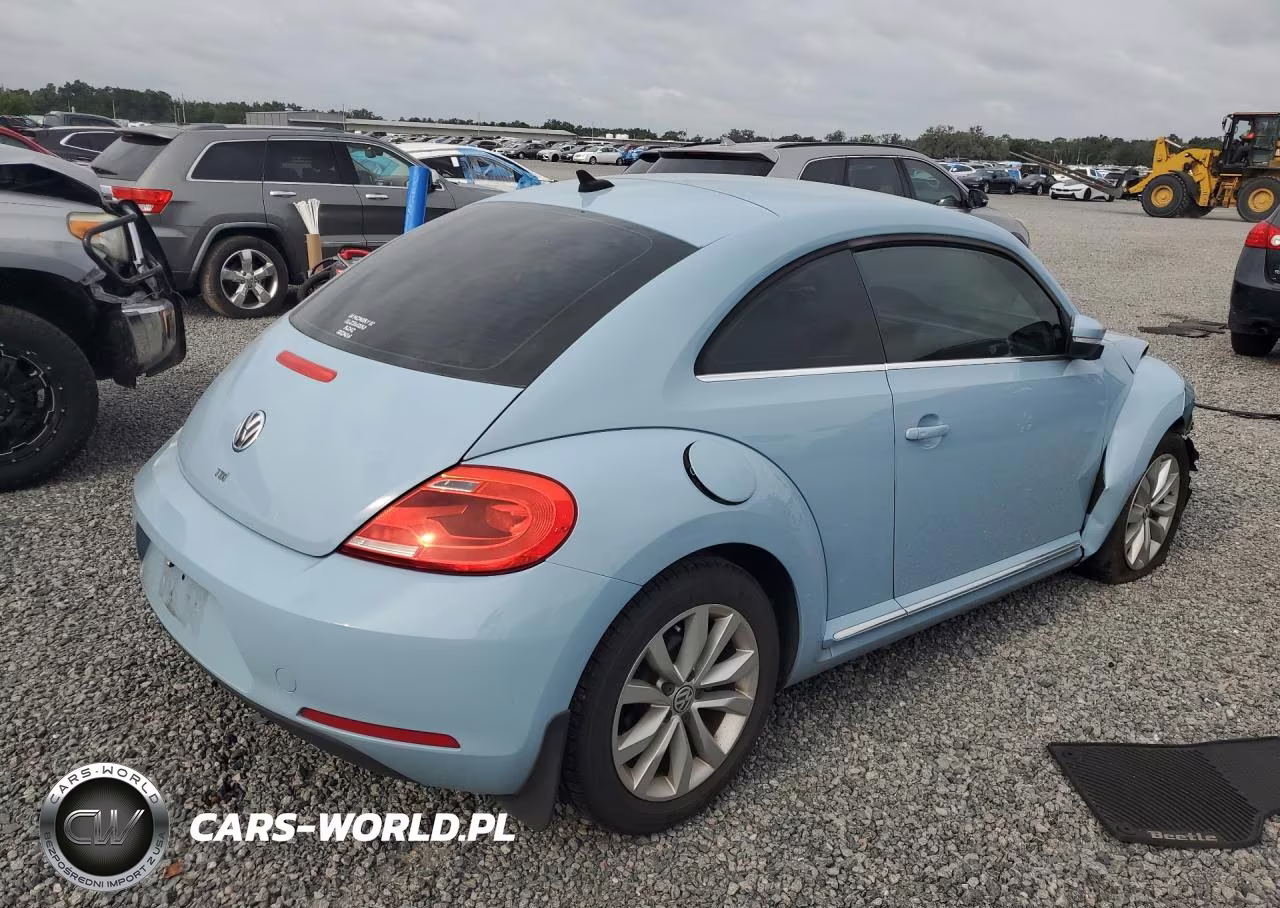 2013 Volkswagen Beetle VIN:3VWJL7AT2DM654382 - 3