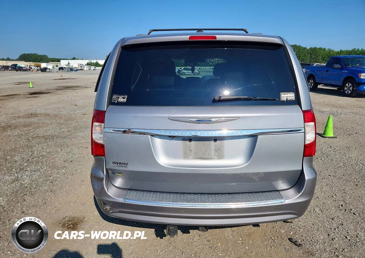 2015 Chrysler Town & Country Touring VIN:2C4RC1BG1FR545346 - 6