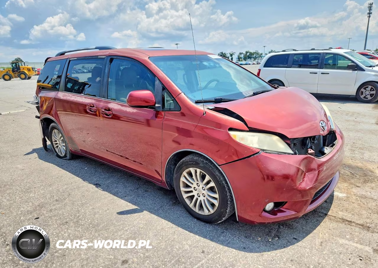 2012 Toyota Sienna Xle 8-Passenger VIN:5TDYK3DC0CS191794 - 4