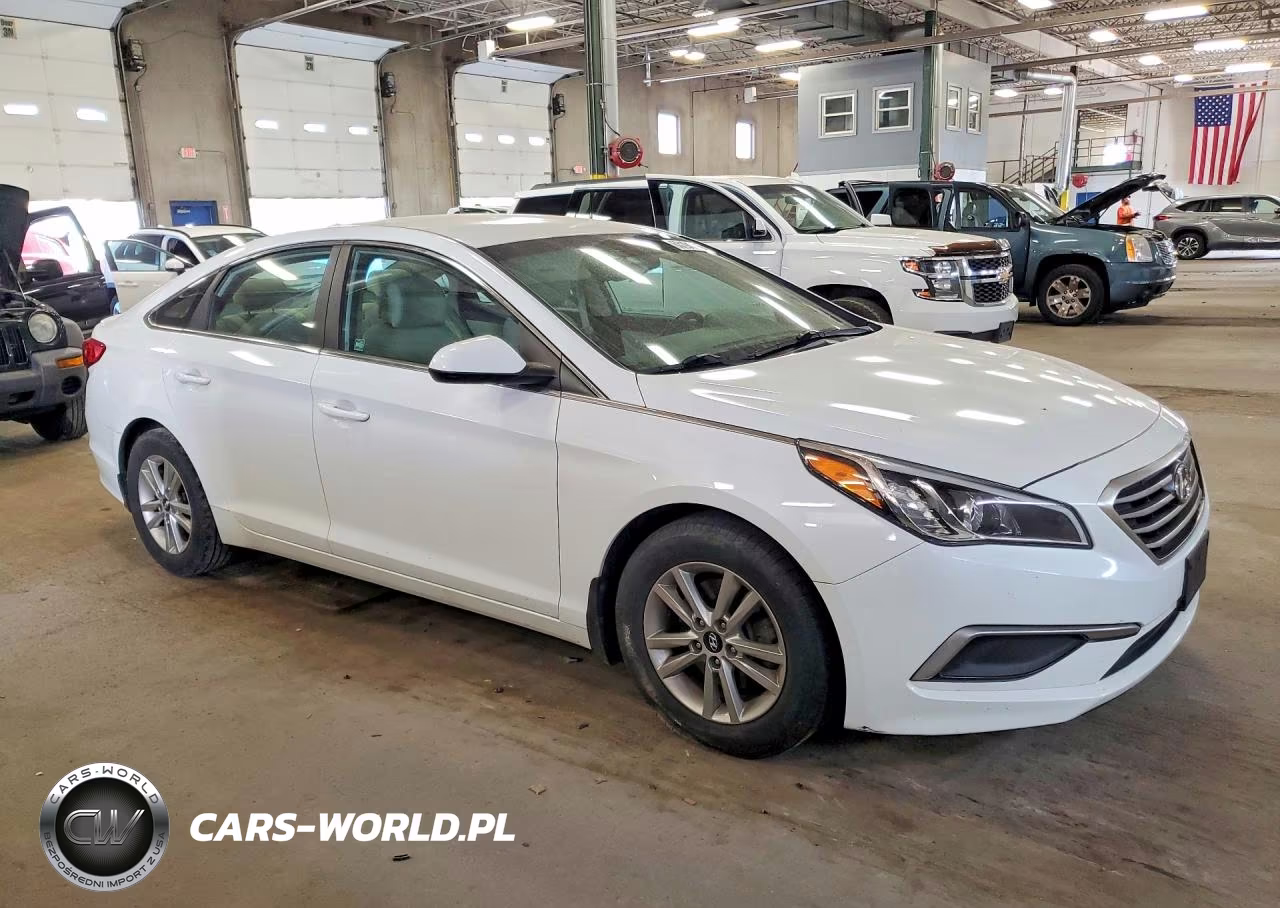 2017 Hyundai Sonata Se VIN:5NPE24AF4HH576814 - 4