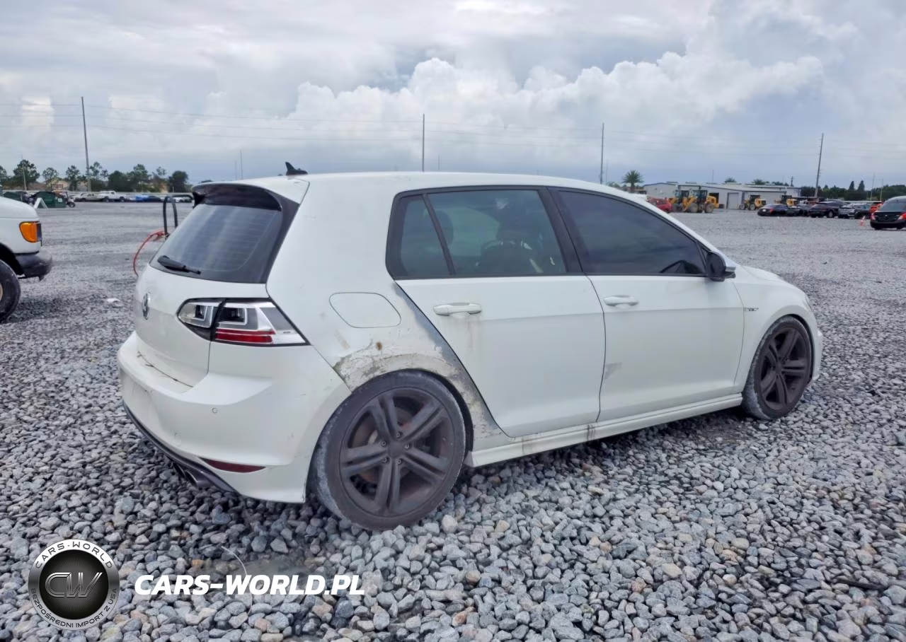 2016 Volkswagen Golf R VIN:WVWUF7AU0GW239050 - 3