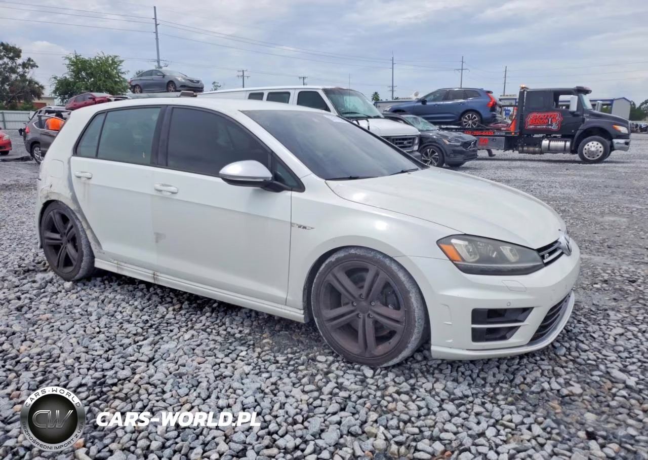 2016 Volkswagen Golf R VIN:WVWUF7AU0GW239050 - 4