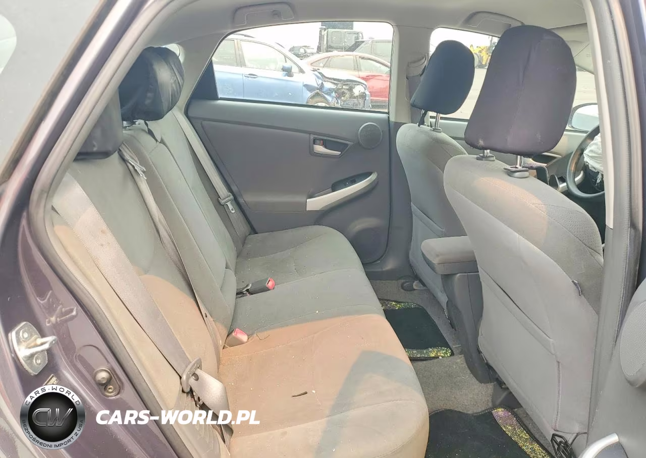2011 Toyota Prius Three VIN:JTDKN3DU8B0298406 - 10