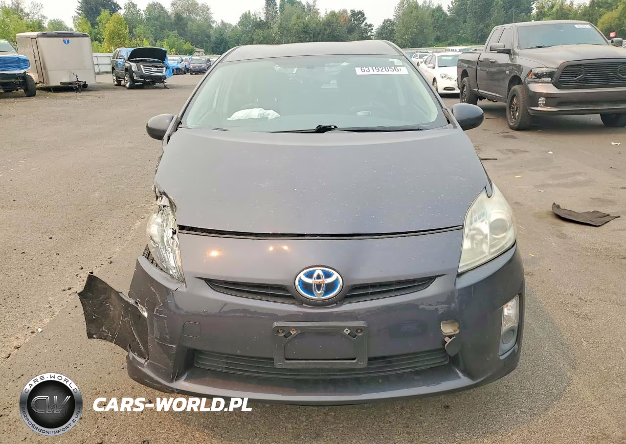 2011 Toyota Prius Three VIN:JTDKN3DU8B0298406 - 5