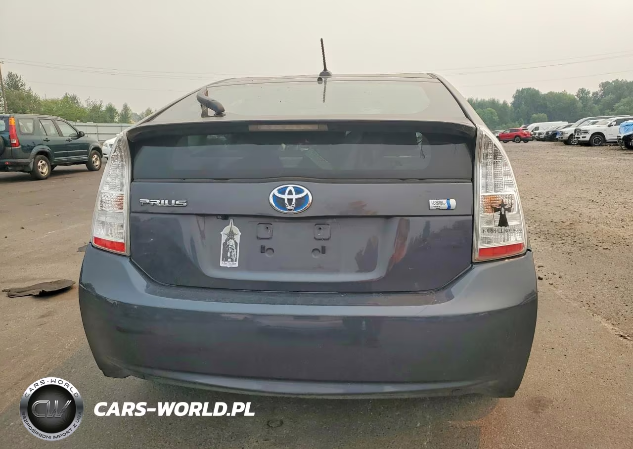 2011 Toyota Prius Three VIN:JTDKN3DU8B0298406 - 6