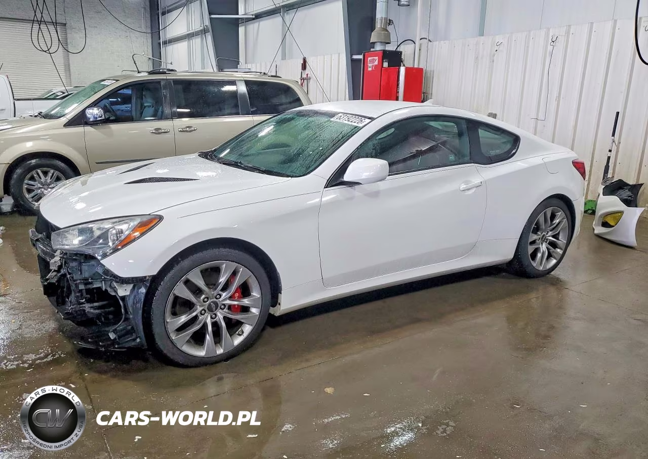2013 Hyundai Genesis Coupe 3.8 R-Spec VIN:KMHHU6KJ8DU084868 - 1