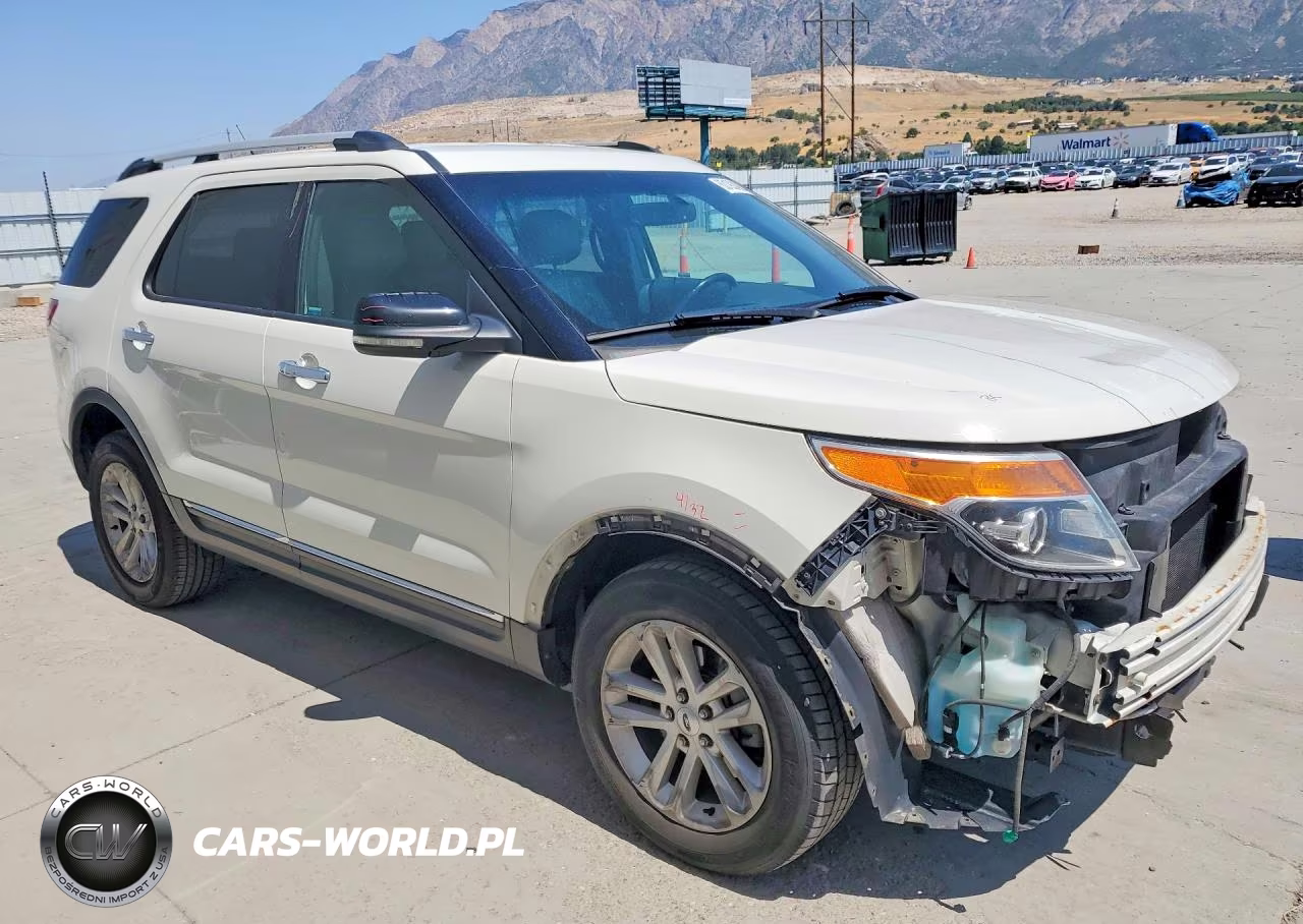 2012 Ford Explorer Xlt VIN:1FMHK8D80CGA83643 - 4