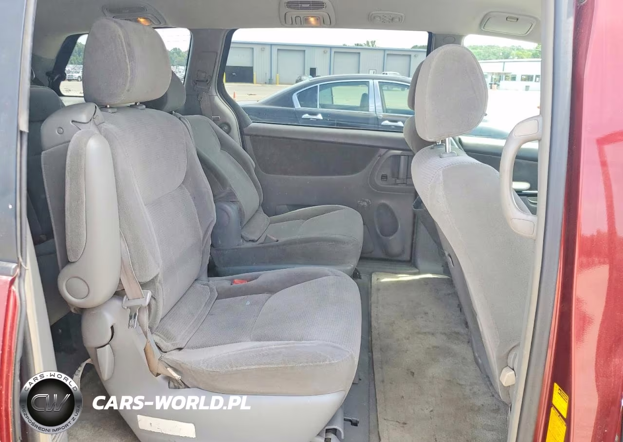 2004 Toyota Sienna Le 7 Passenger VIN:5TDZA23C84S046863 - 11