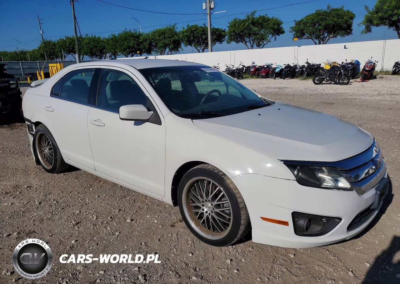 2010 Ford Fusion Se VIN:3FAHP0HA0AR250518 - 4