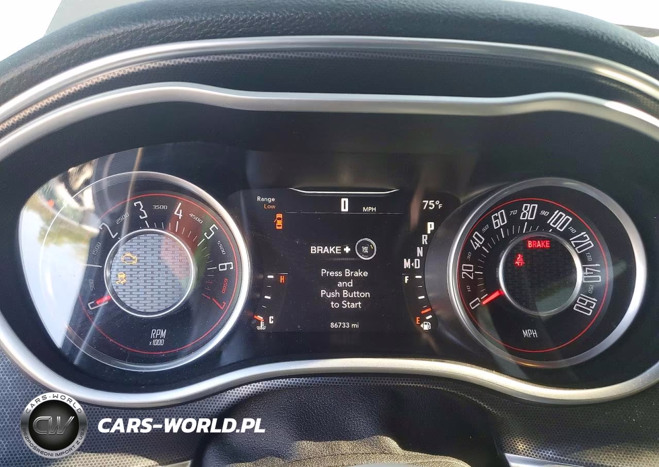 2015 Dodge Challenger Sxt Plus VIN:2C3CDZBG7FH774237 - 9