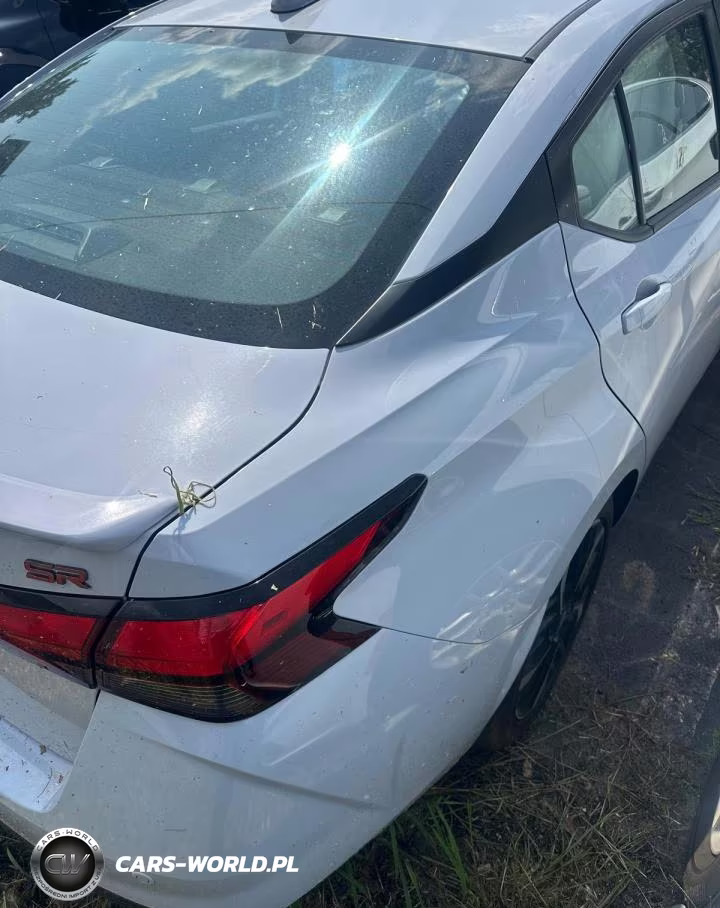 2024 Nissan Versa Sr VIN:3N1CN8FV2RL866849 - 4