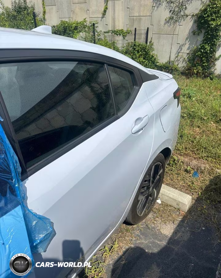 2024 Nissan Versa Sr VIN:3N1CN8FV2RL866849 - 5