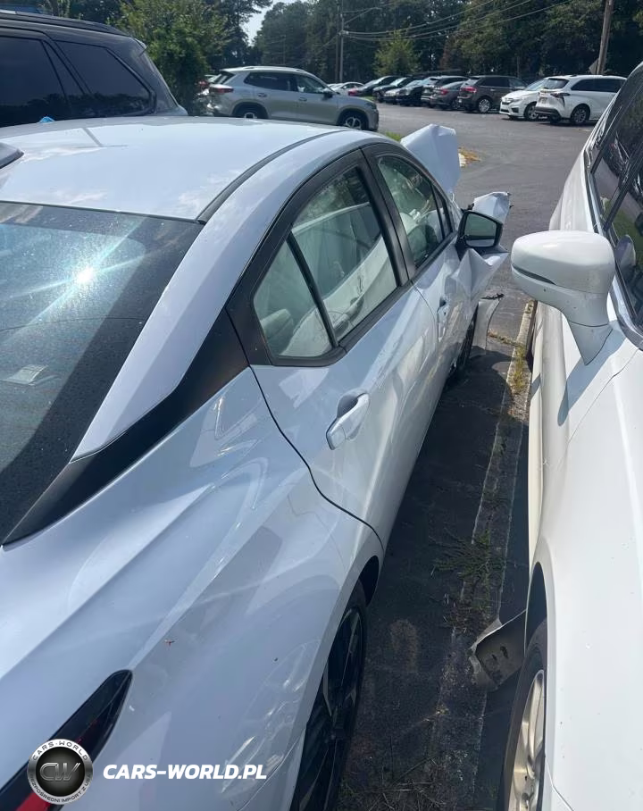 2024 Nissan Versa Sr VIN:3N1CN8FV2RL866849 - 8