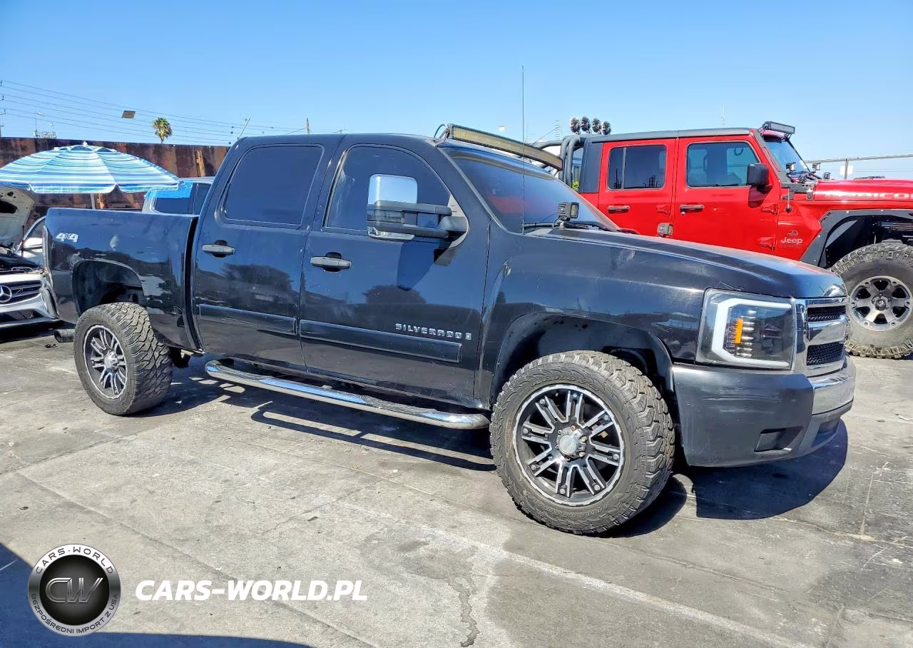 2008 Chevrolet Silverado K1500 VIN:2GCEK13C781207156 - 4