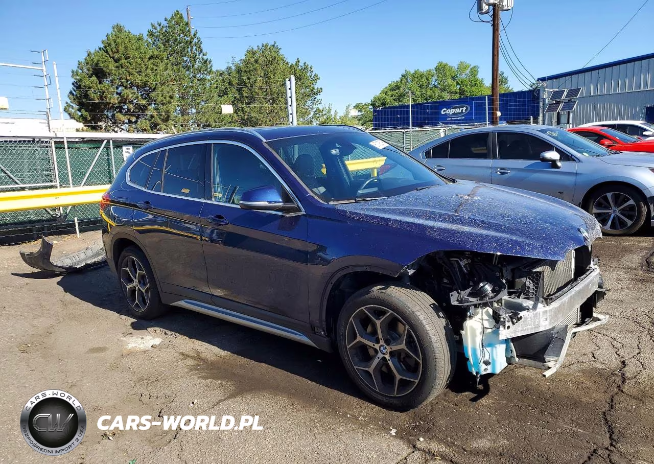 2018 BMW X1 xDrive28I VIN:WBXHT3C31J5L33882 - 4
