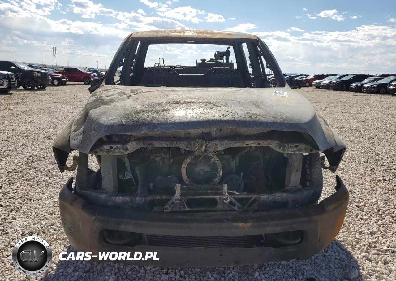 2018 Ram 2500 St VIN:3C6UR5HL2JG145094 - 5