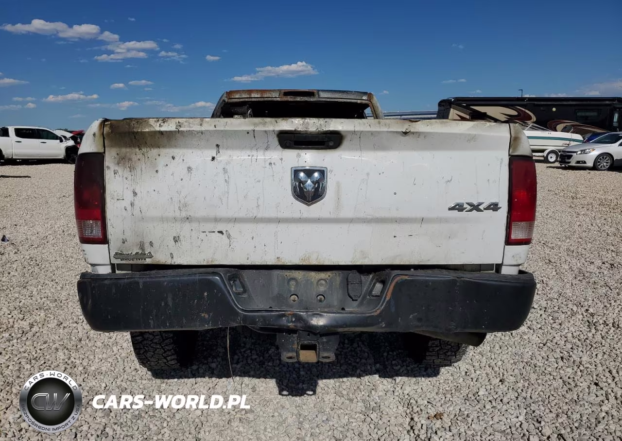 2018 Ram 2500 St VIN:3C6UR5HL2JG145094 - 6