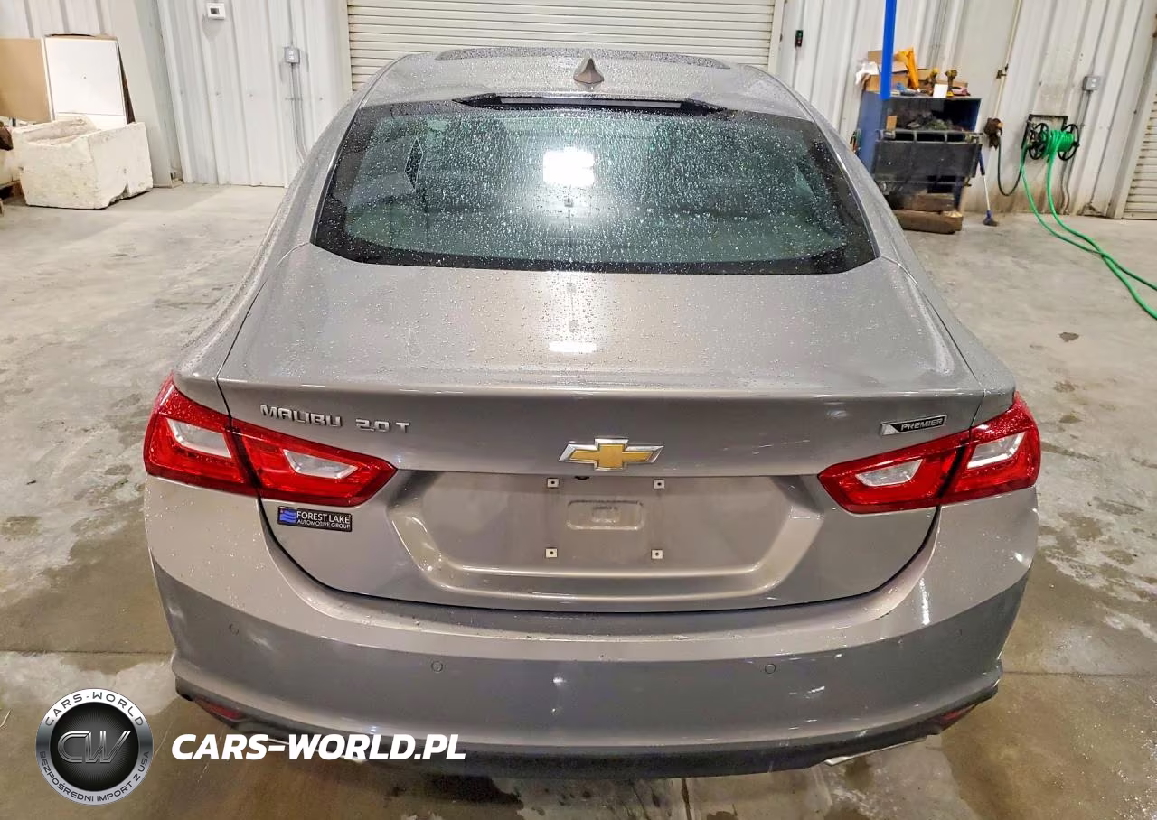 2018 Chevrolet Malibu Premier VIN:1G1ZE5SX5JF212674 - 6