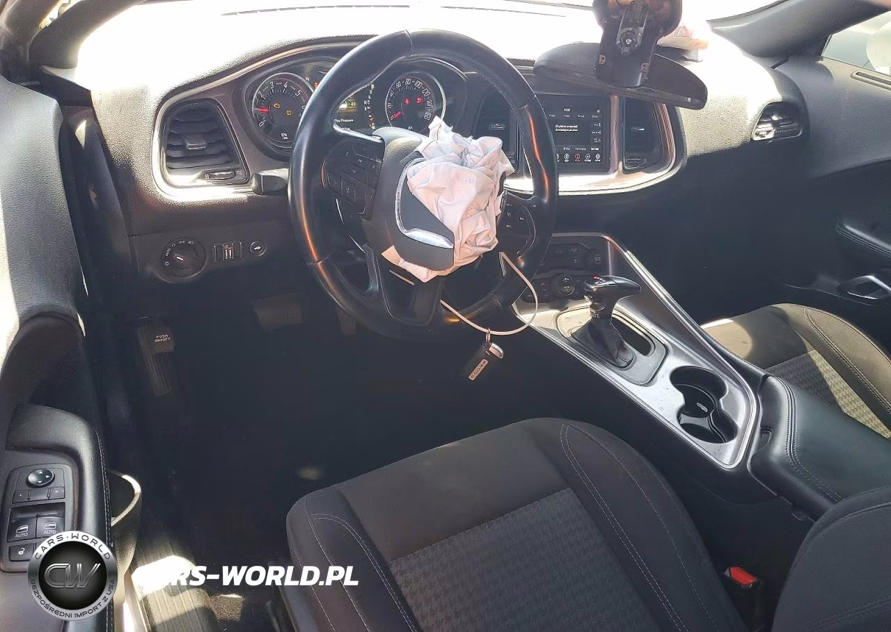 2019 Dodge Challenger Sxt VIN:2C3CDZAG2KH687700 - 8