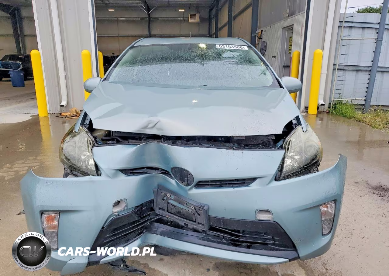 2013 Toyota Prius Three VIN:JTDKN3DU7D1645267 - 5