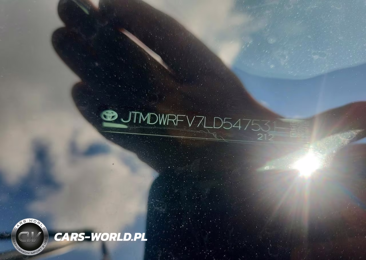 2020 Toyota Rav4 Limited VIN:JTMDWRFV7LD547531 - 12