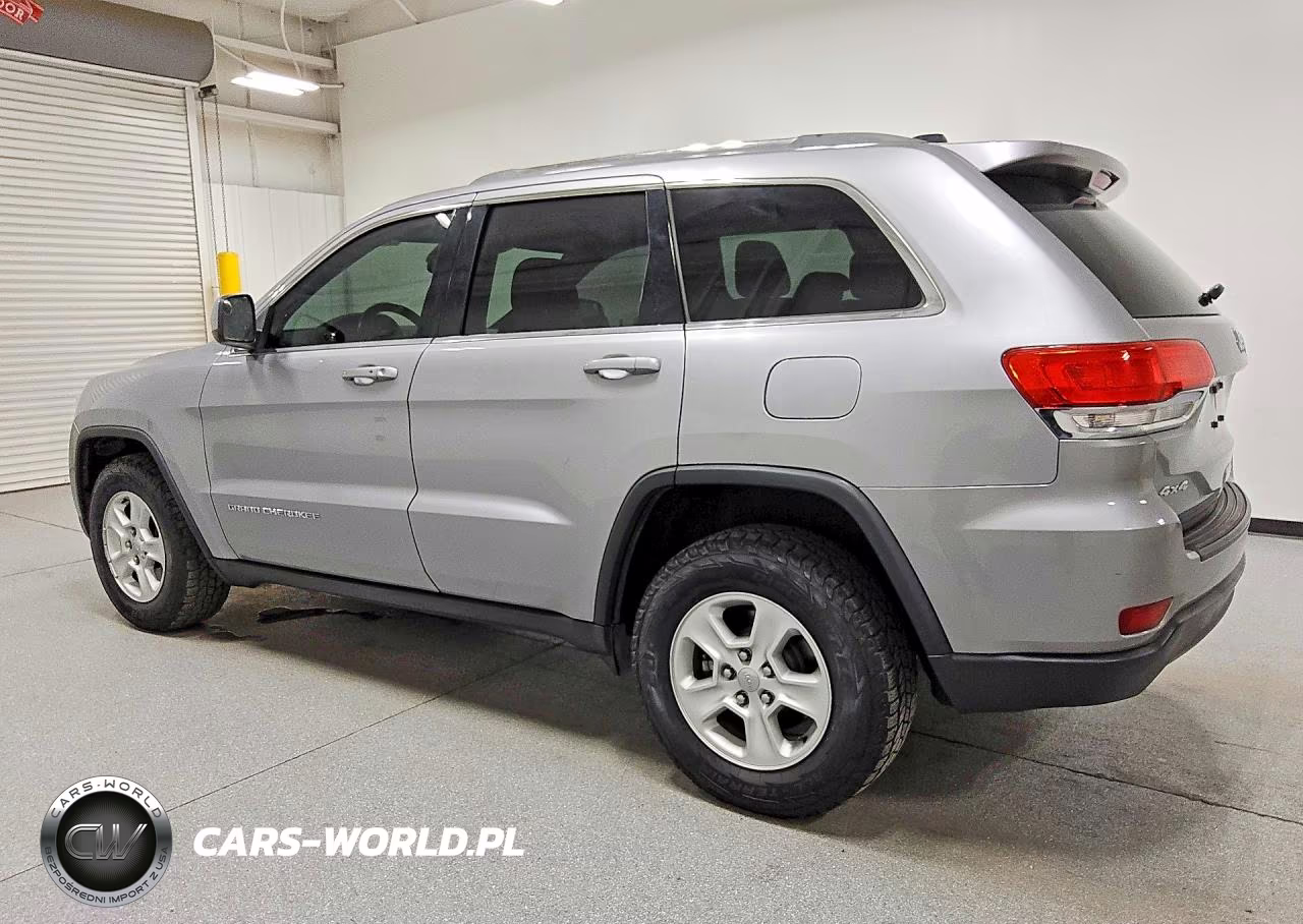 2015 Jeep Grand Cherokee Laredo VIN:1C4RJFAG9FC913186 - 2