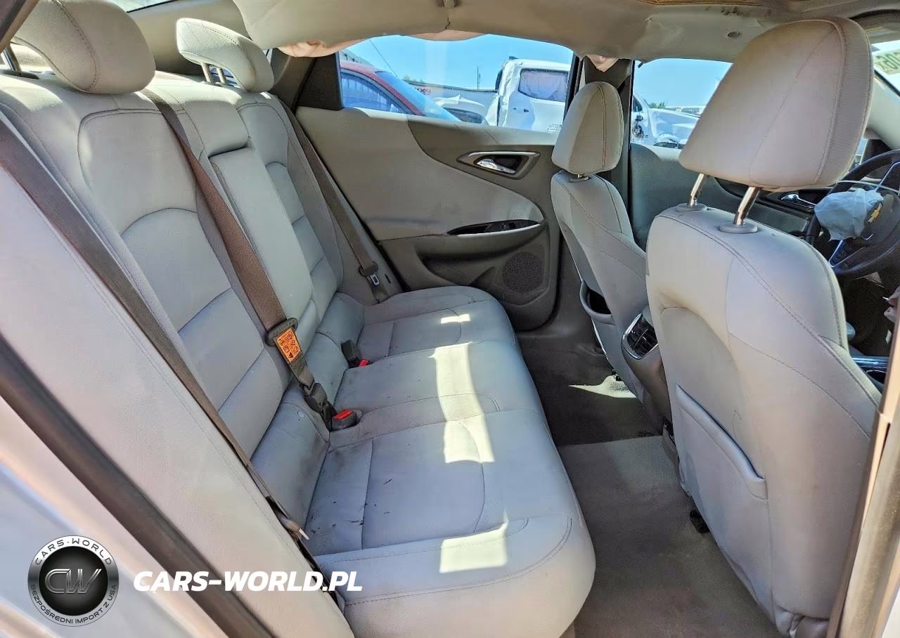 2018 Chevrolet Malibu Lt VIN:1G1ZD5ST1JF136726 - 10