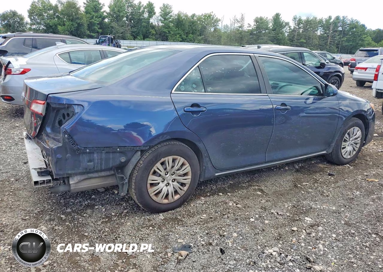 2014 Toyota Camry Le VIN:4T1BF1FK7EU803664 - 3