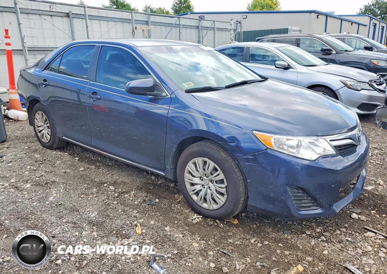 2014 Toyota Camry Le VIN:4T1BF1FK7EU803664 - 4