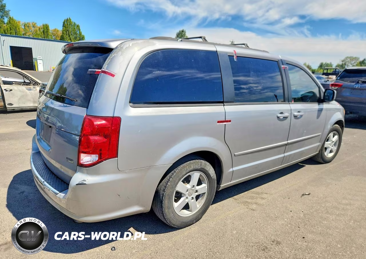 2013 Dodge Grand Caravan Sxt VIN:2C4RDGCG6DR552546 - 3