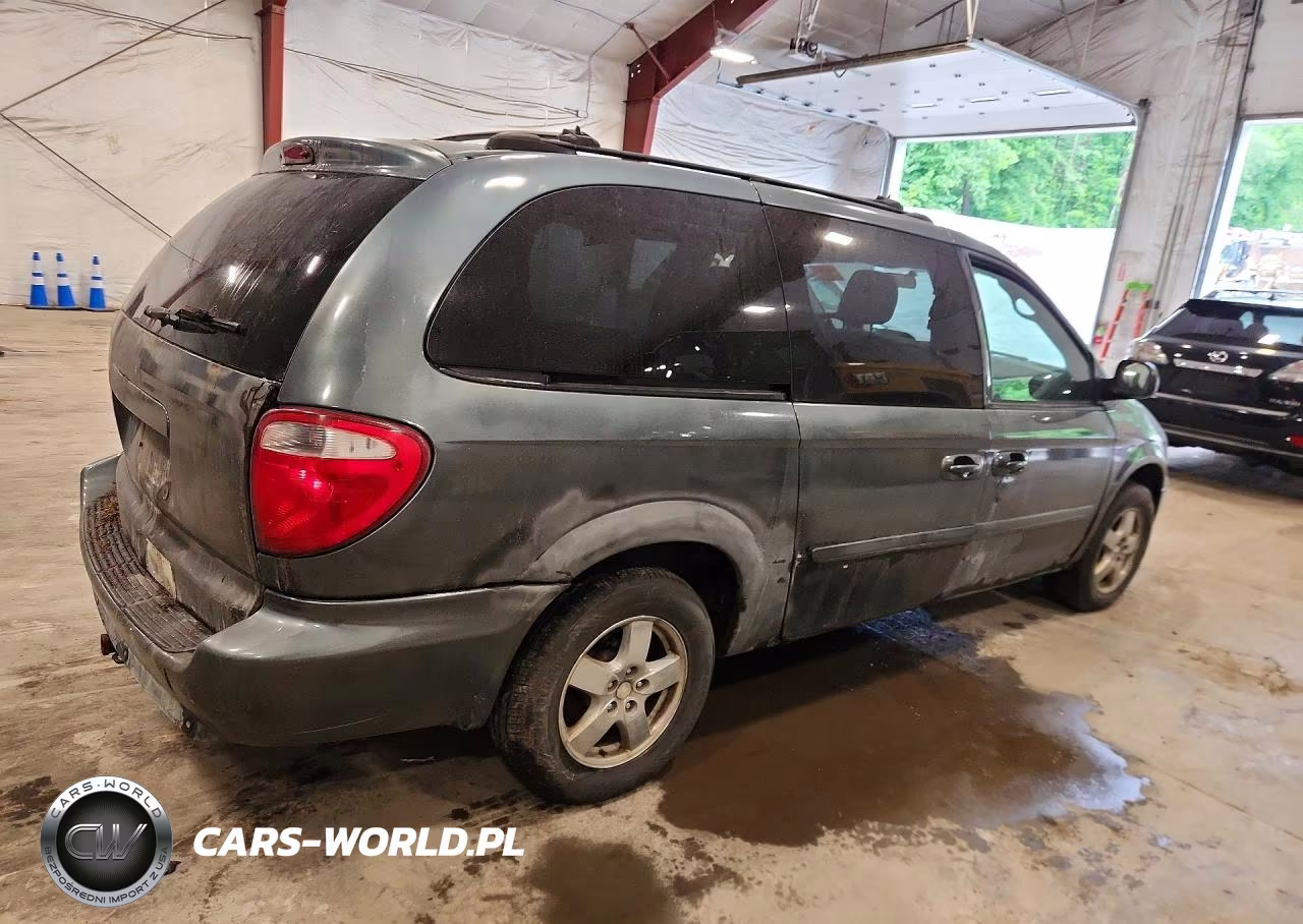 2005 Dodge Grand Caravan Sxt VIN:2D4GP44L85R200159 - 3