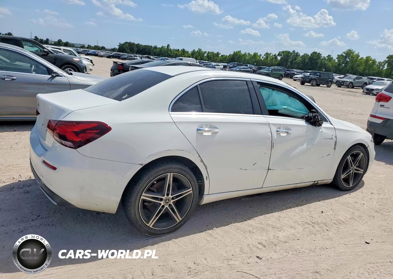 2019 Mercedes-Benz A 220 VIN:WDD3G4EB4KW015634 - 3