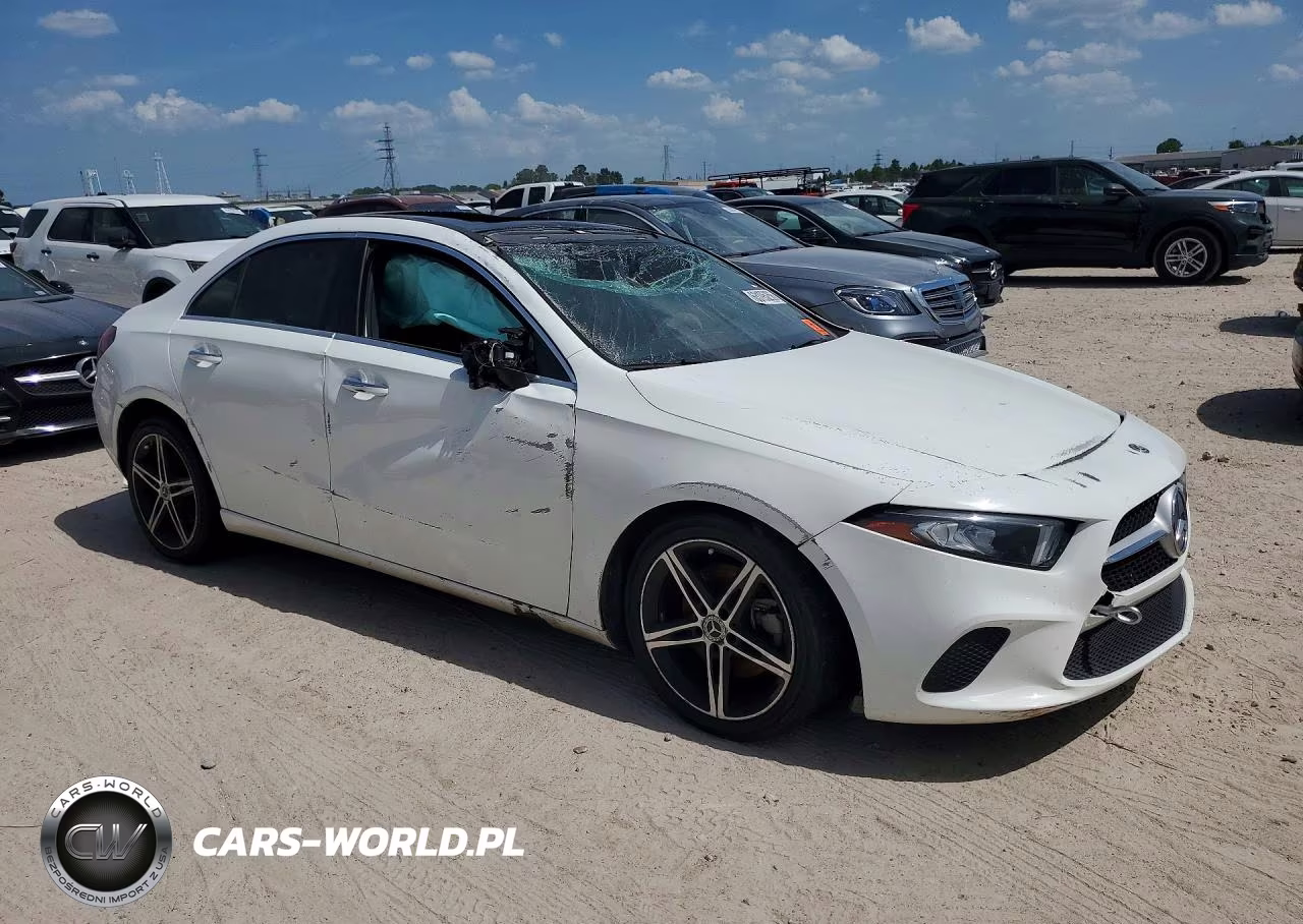 2019 Mercedes-Benz A 220 VIN:WDD3G4EB4KW015634 - 4