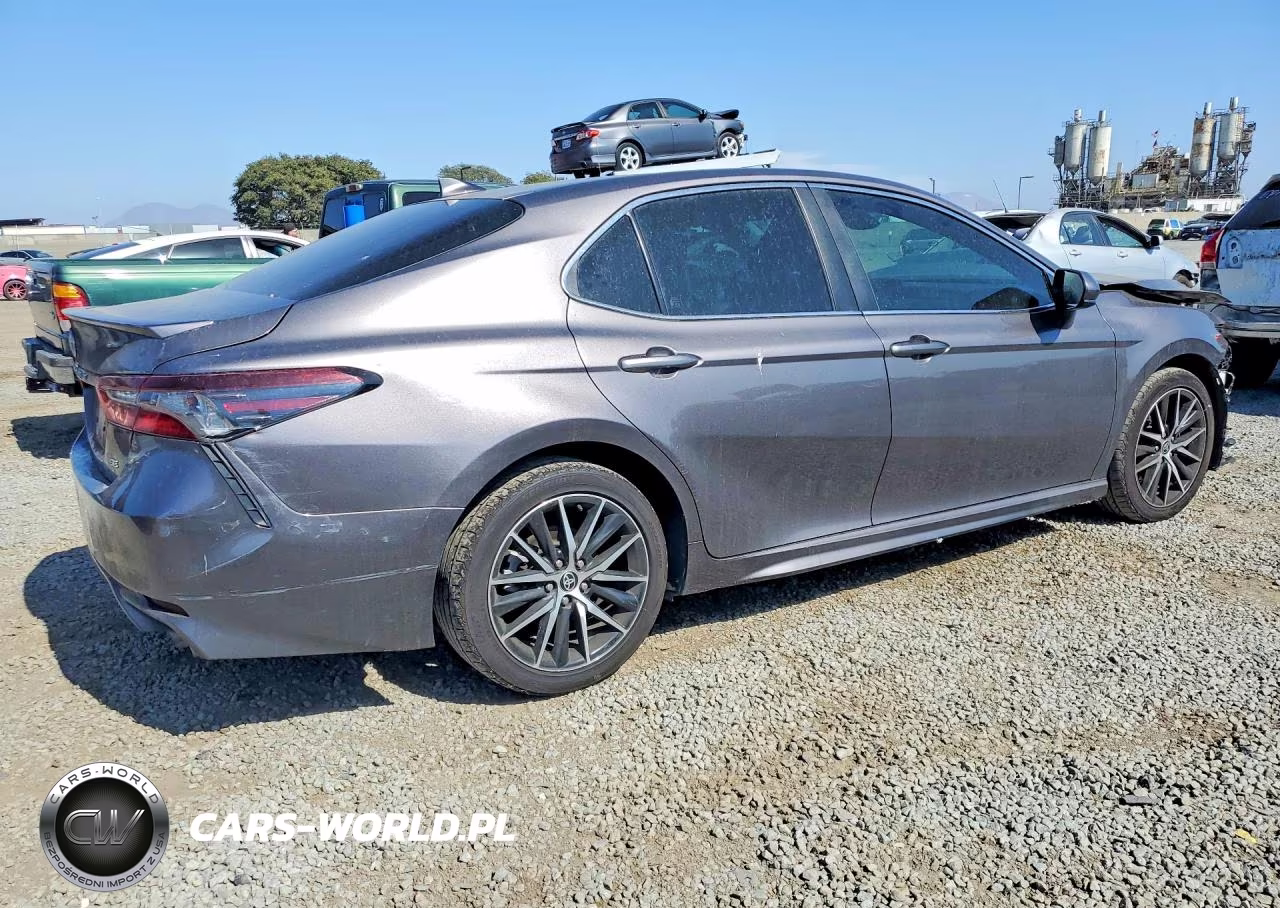 2021 Toyota Camry Se VIN:4T1G11AK1MU612008 - 3