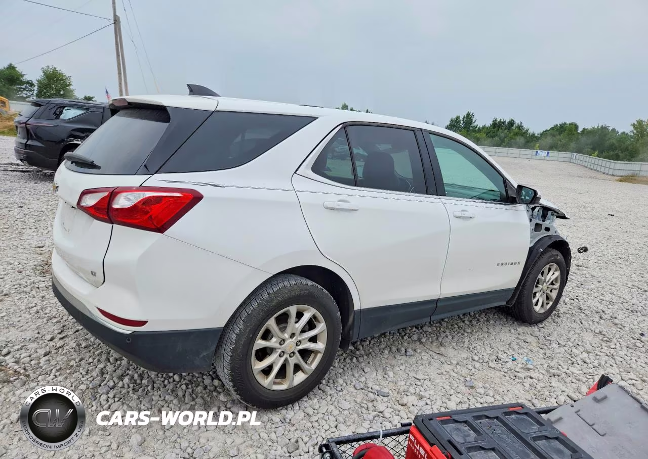 2019 Chevrolet Equinox Lt VIN:2GNAXKEV3K6266453 - 3