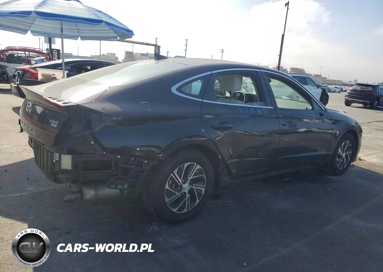 2023 Hyundai Sonata Hybrid Blue VIN:KMHL24JJ3PA077919 - 3