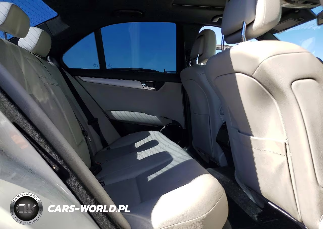 2011 Mercedes-Benz C 300 VIN:WDDGF5EB9BA524626 - 10