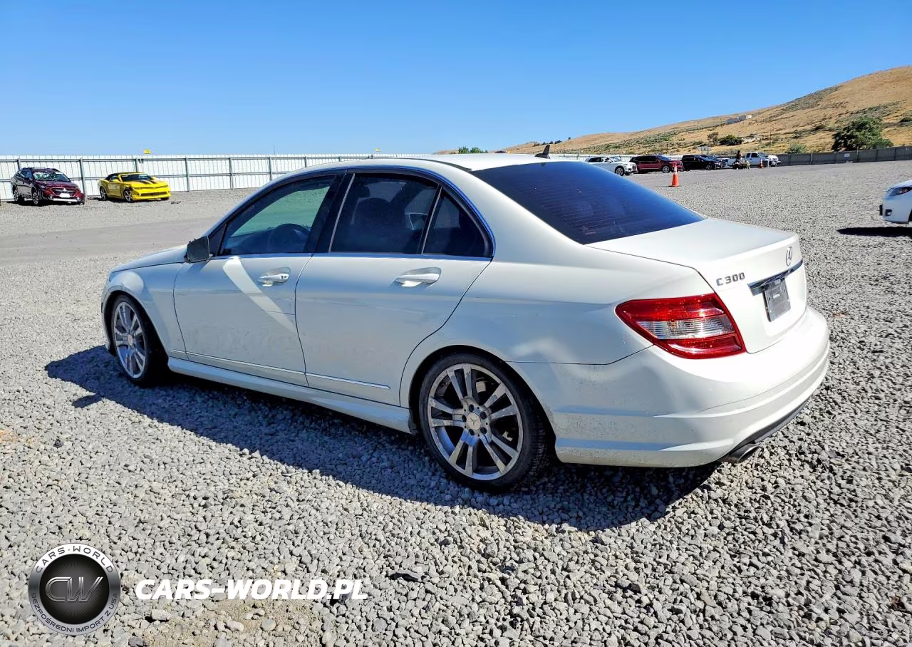 2011 Mercedes-Benz C 300 VIN:WDDGF5EB9BA524626 - 2