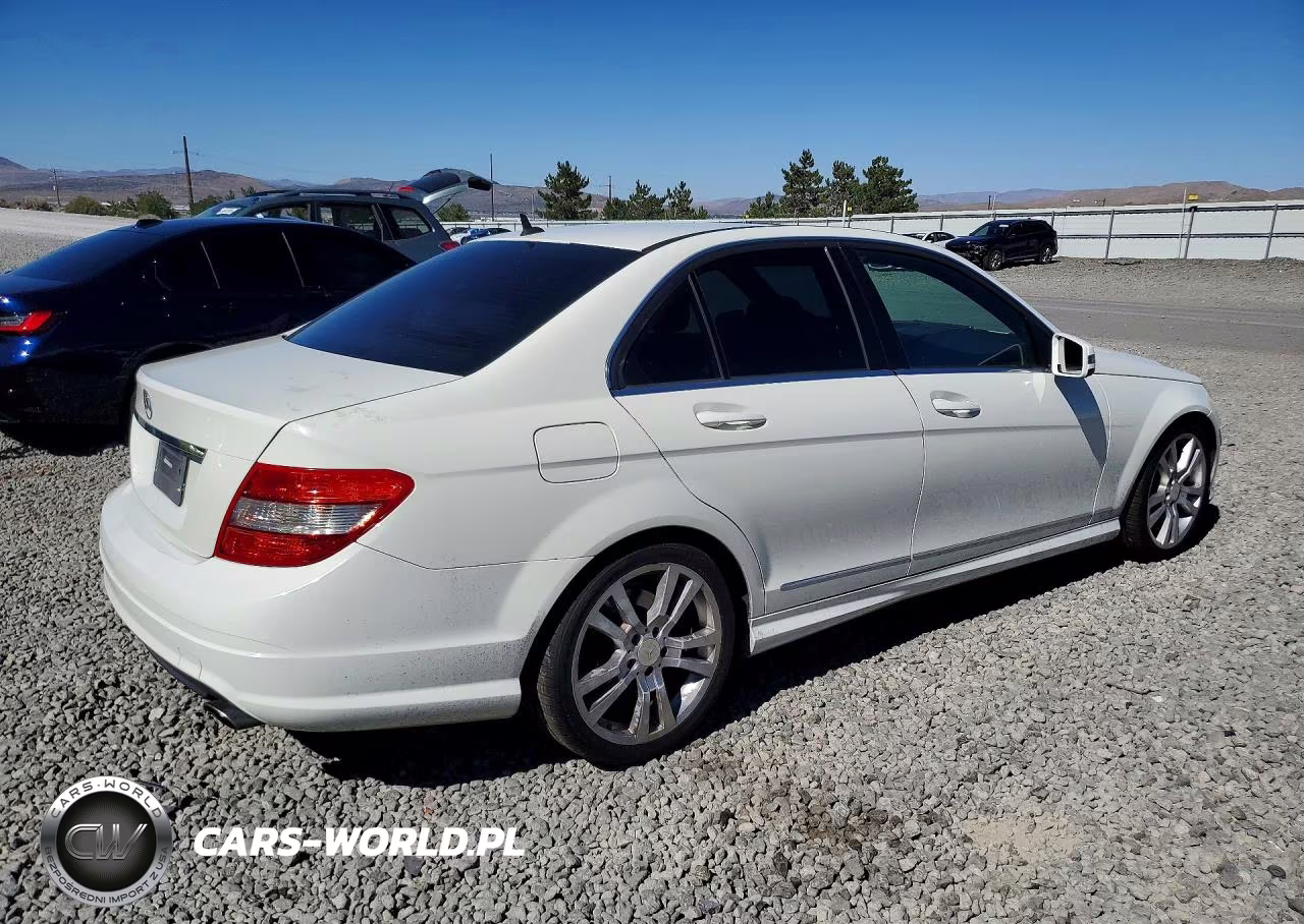 2011 Mercedes-Benz C 300 VIN:WDDGF5EB9BA524626 - 3