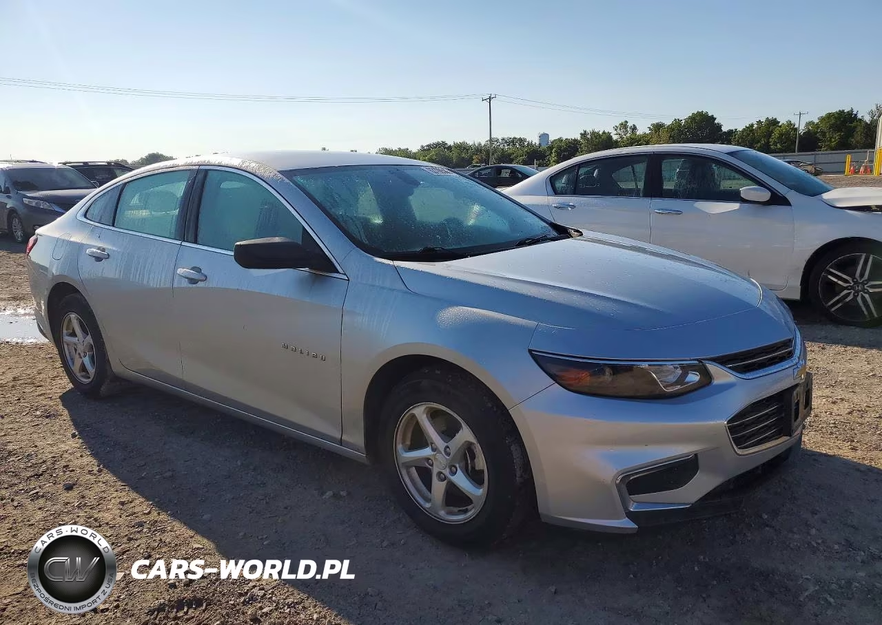 2018 Chevrolet Malibu Ls VIN:1G1ZB5ST0JF174843 - 4