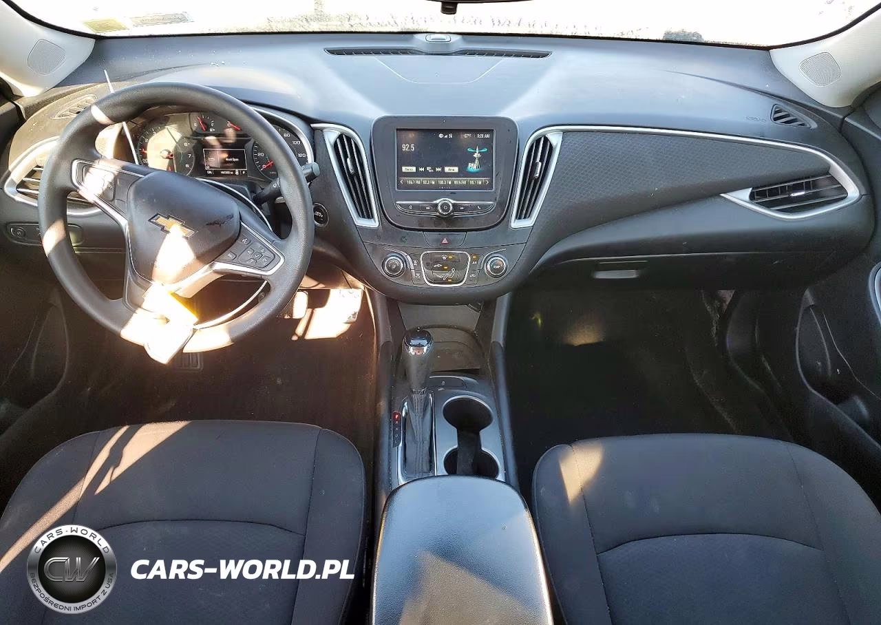 2018 Chevrolet Malibu Ls VIN:1G1ZB5ST0JF174843 - 8