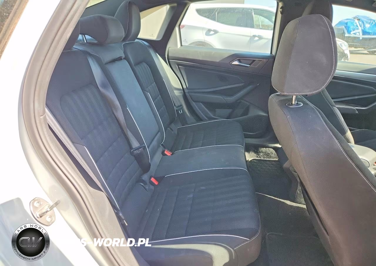 2024 Volkswagen Jetta Sport VIN:3VWBM7BU3RM041073 - 10