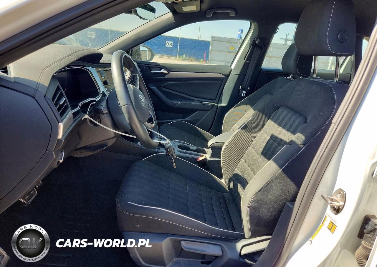 2024 Volkswagen Jetta Sport VIN:3VWBM7BU3RM041073 - 7
