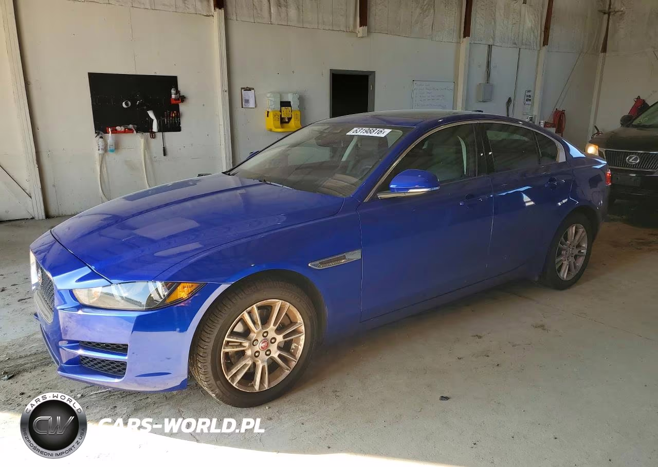 2017 Jaguar Xe Premium