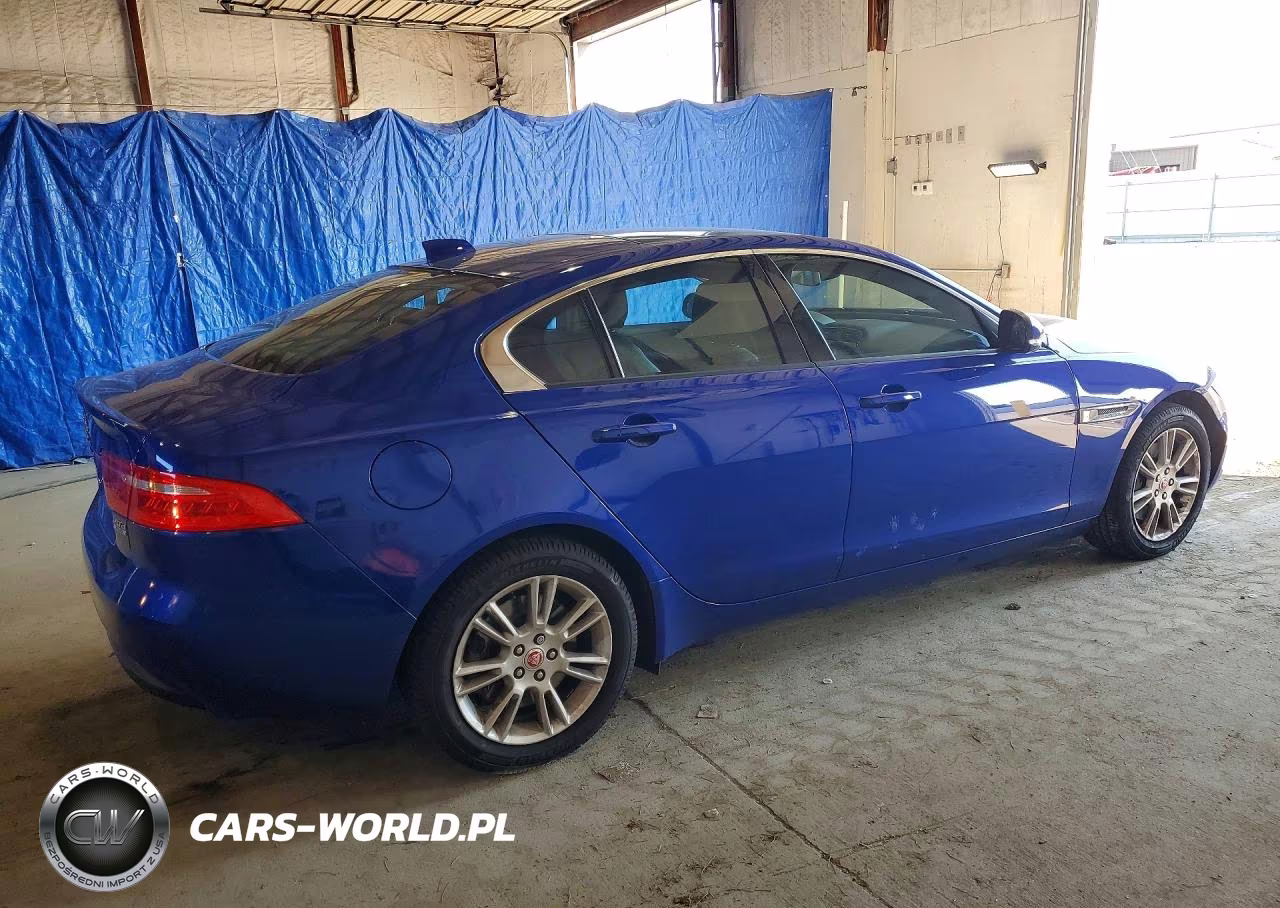 2017 Jaguar Xe Premium VIN:SAJAJ4BN5HA976672 - 3