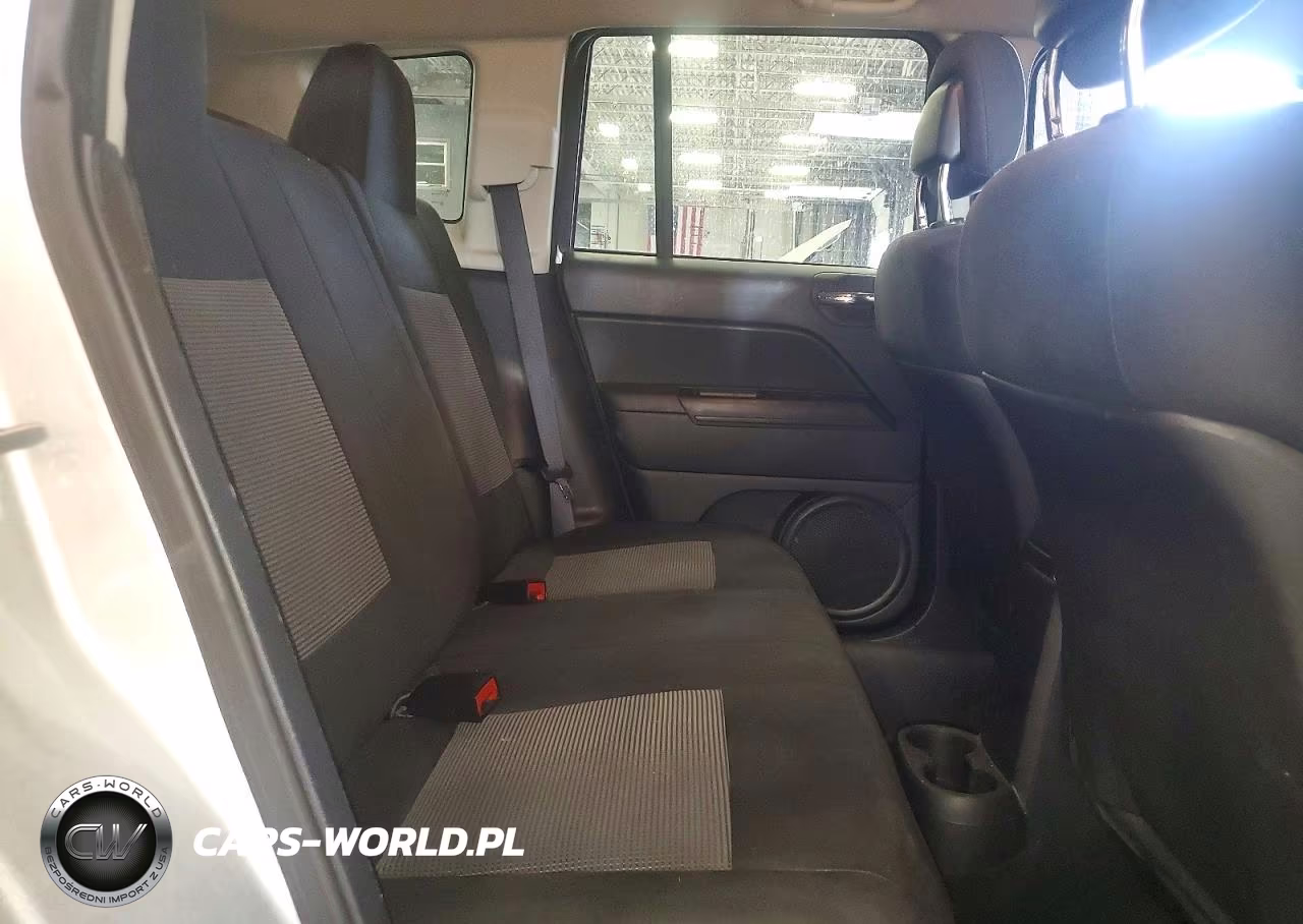 2012 Jeep Compass Latitude VIN:1C4NJDEB2CD572558 - 11