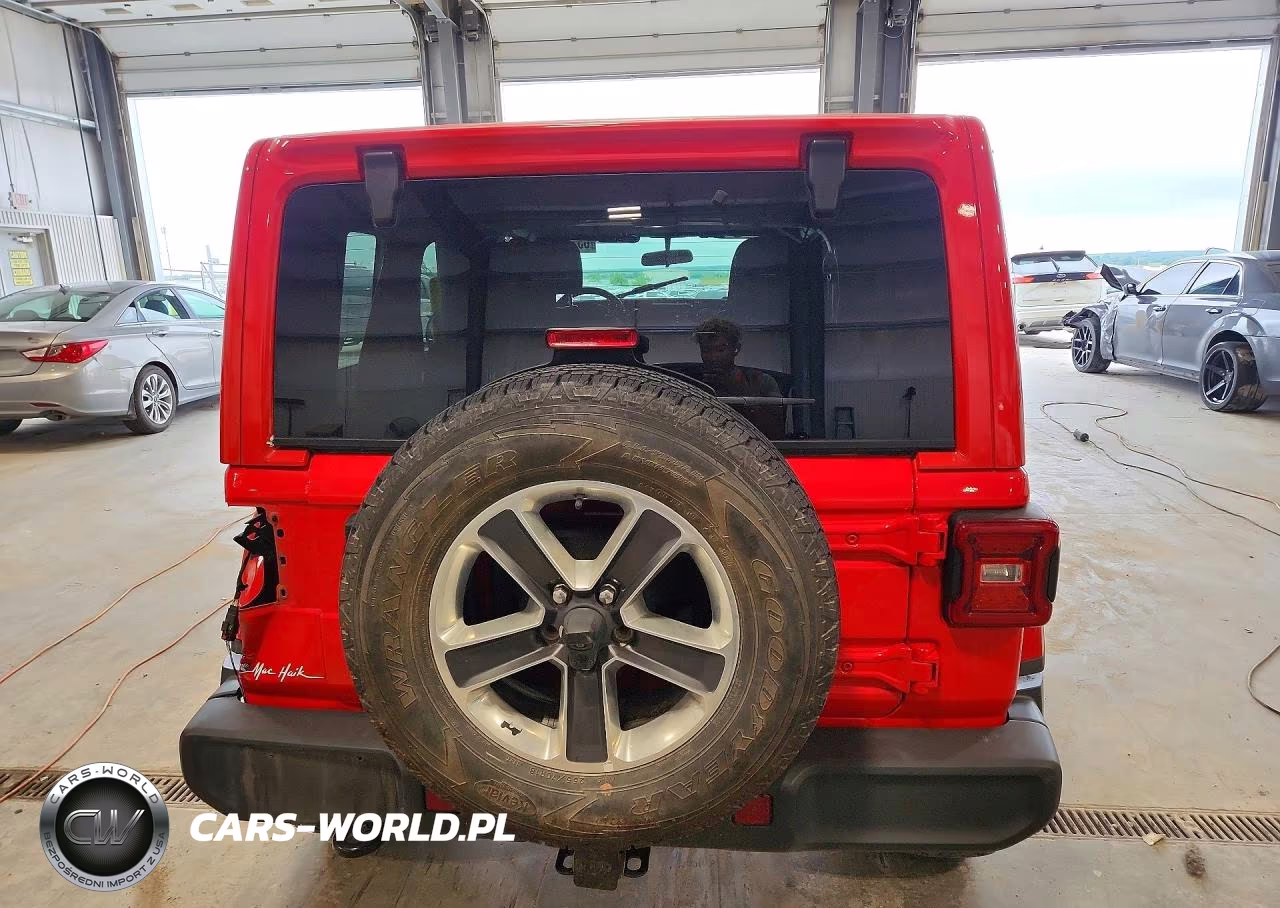 2018 Jeep Wrangler Unlimited Sahara VIN:1C4HJXEG9JW254285 - 6